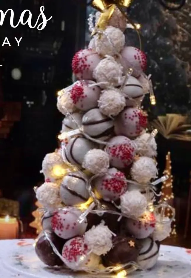 Árbol de Navidad hecho con trufas